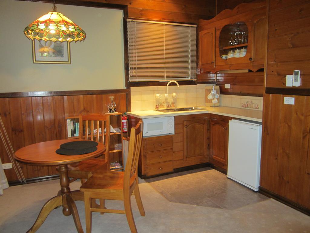 Willowlake Cottages Howqua Ngoại thất bức ảnh