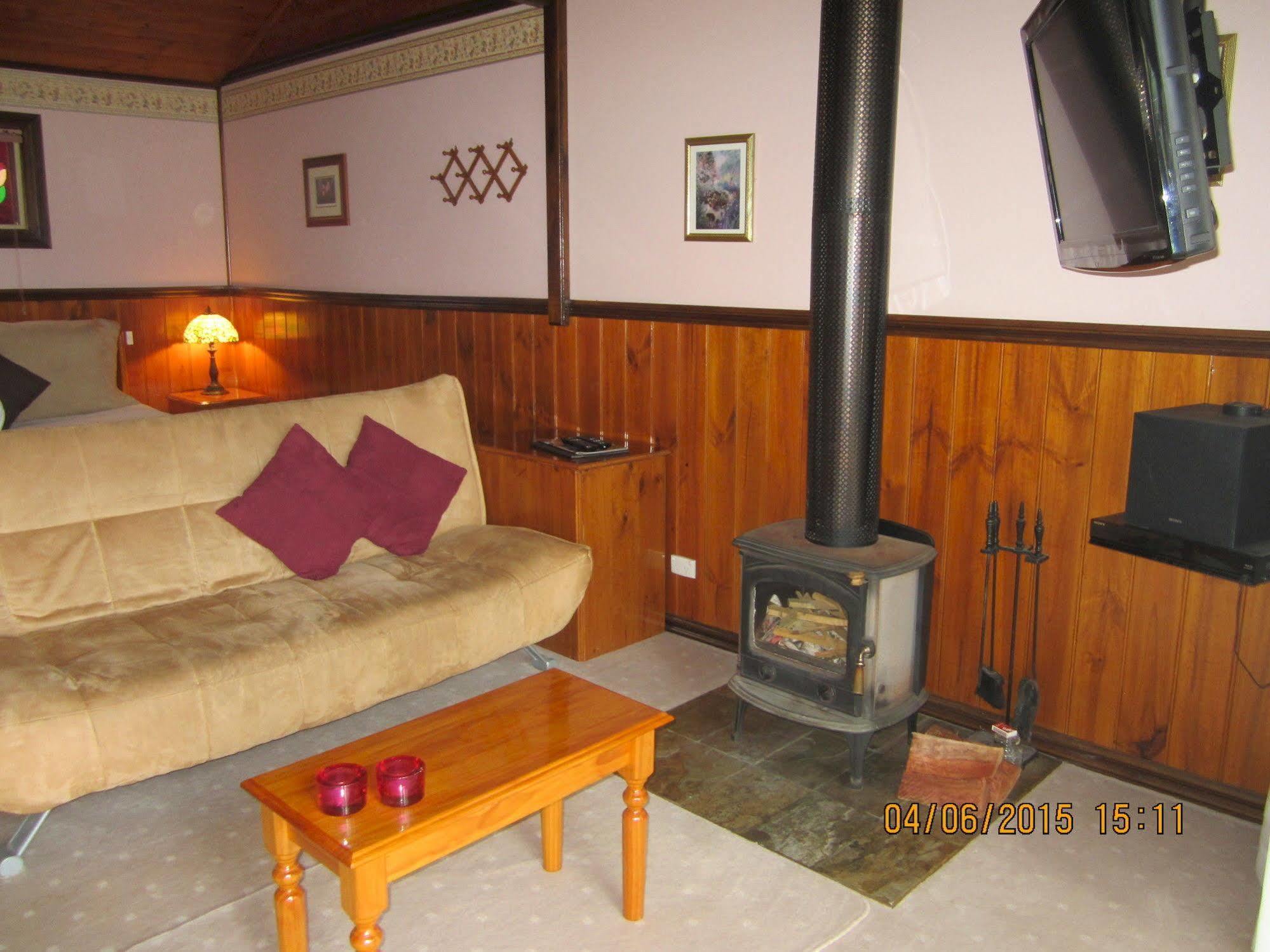 Willowlake Cottages Howqua Ngoại thất bức ảnh
